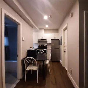 Sanitized Renovated Close To Subway And 24 Hrs Services Appartement