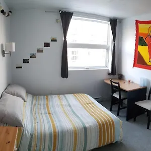 Very Nice, Clean&quiet Double Next To Downtown Séjour chez l'habitant